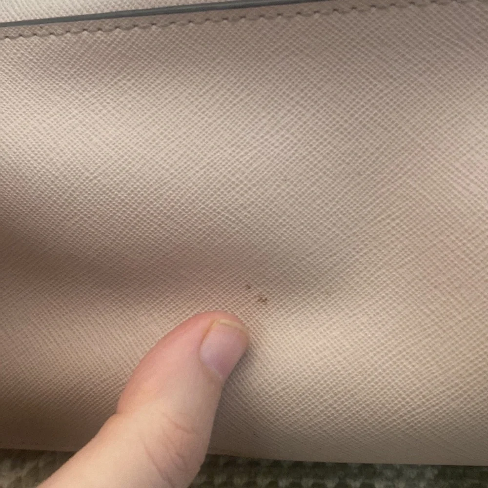 MK Michael Kors Jet Set Micro-Stud Stripe Saffiano Bag blush pink. Travel tote - Picture 10 of 16